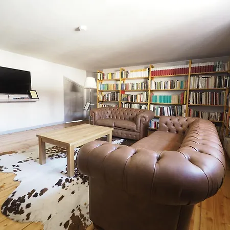 Emozioni Charme بيت ضيافة *