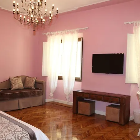 Emozioni Charme Konukevi